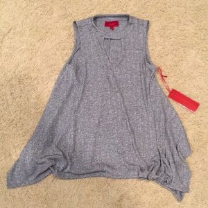 Jennifer Lopez Grey top